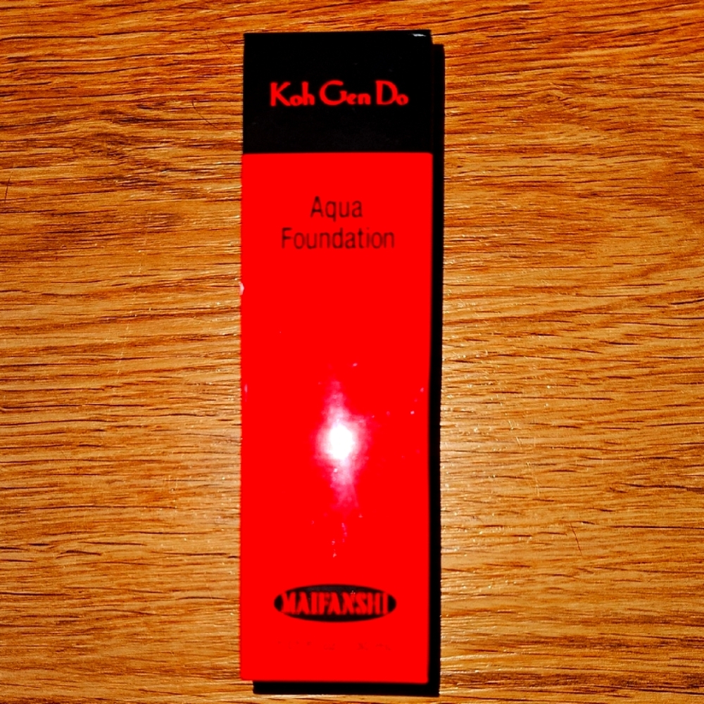 SOLD Koh Gen Do Aqua Foundation 012